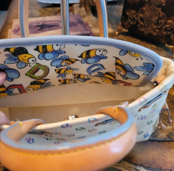 Dooney & Bourke vintage bag - Picture 9 of 16